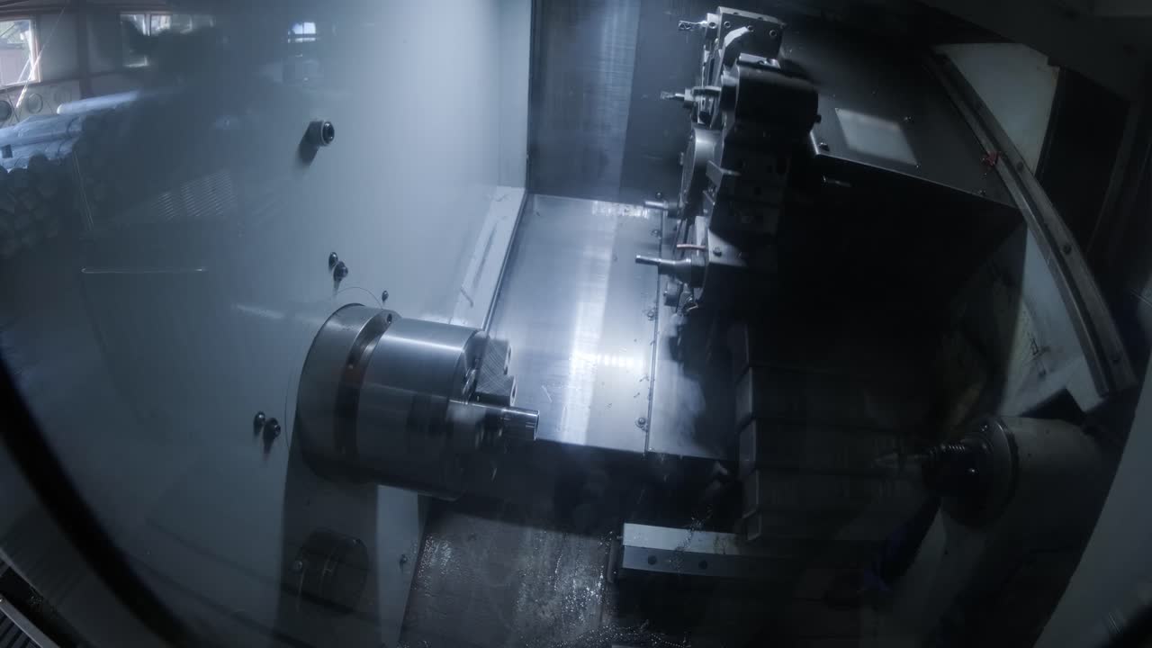 드릴 을 가진 굴착 기계. cnc 도자기 기계.