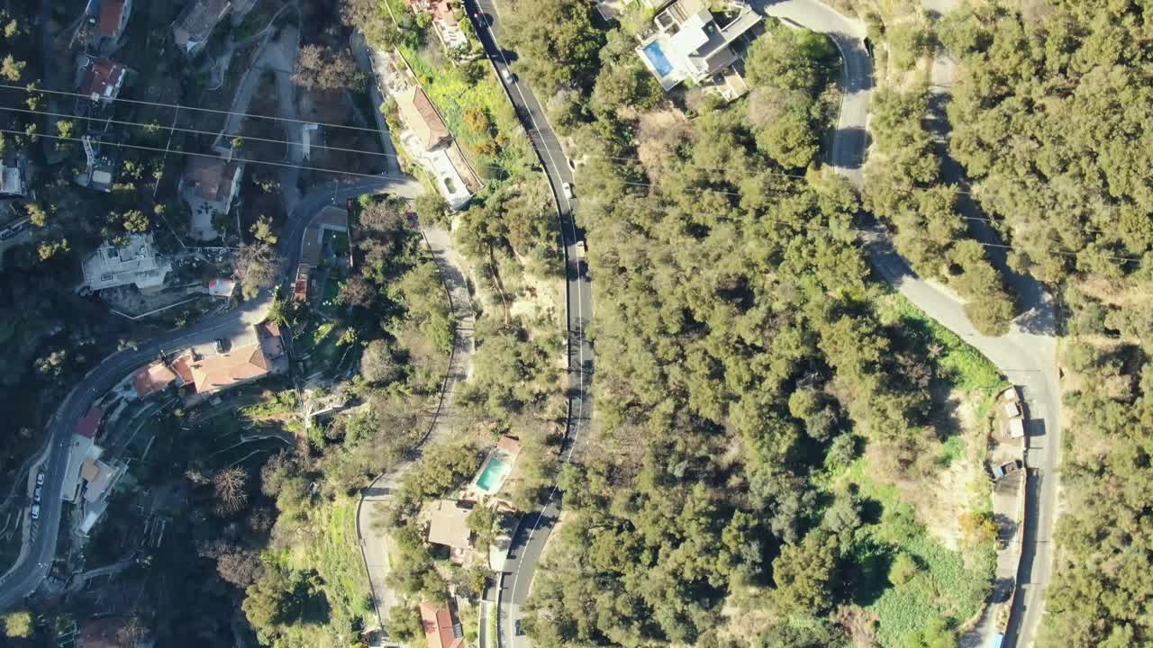 camino en la montaña