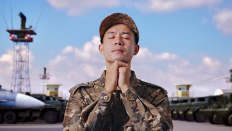 praying soldier