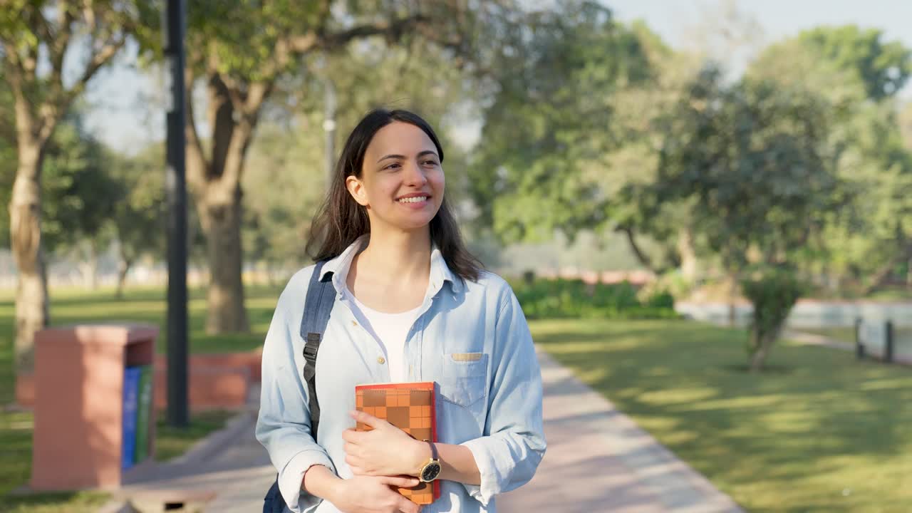 Estudiante universitaria india