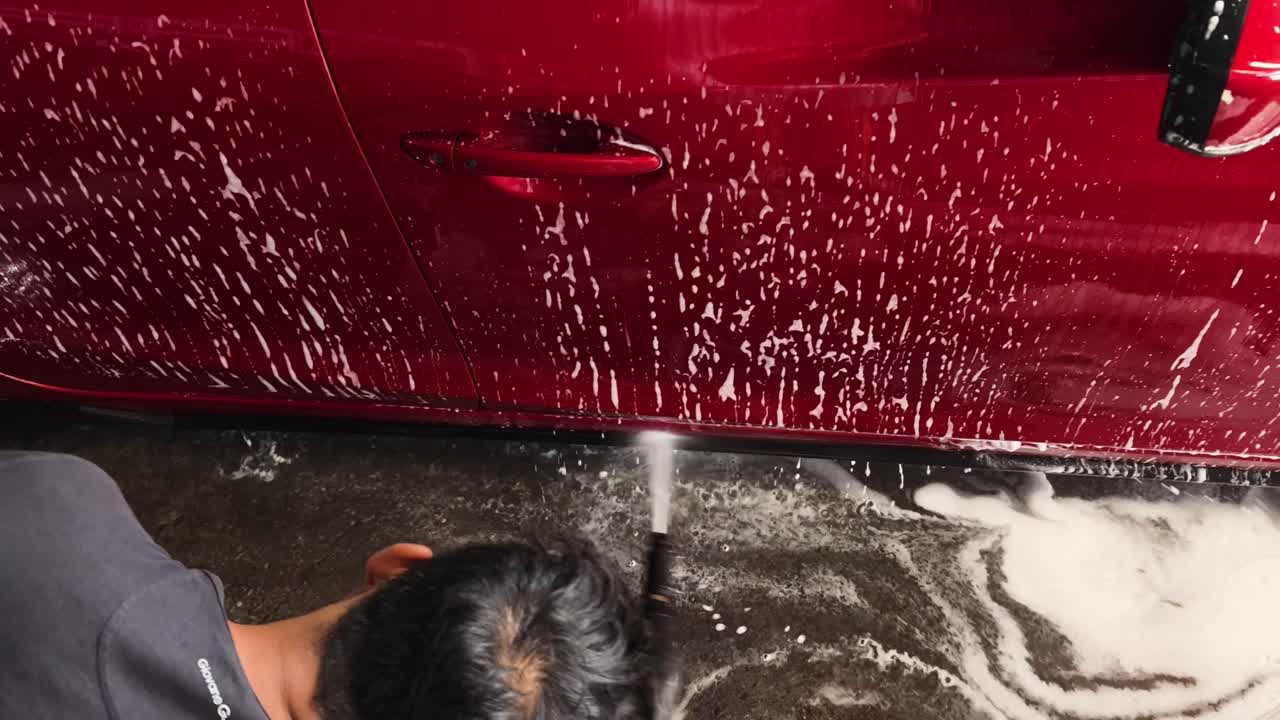 진행 중인 자동차 세탁