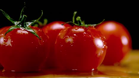 Wasser-Spritzt-Auf-Tomaten