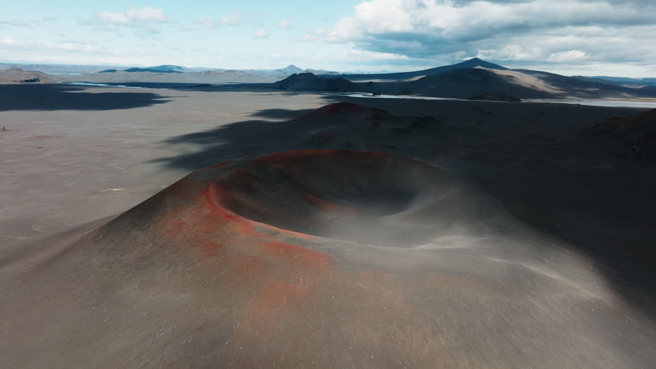 아이슬란드 화산 분화구의 조감도