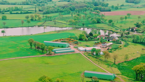 Zentrum-Frankreich-Land-Seite-Drohnenansicht