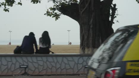 People-On-The-Girgaum-Chaupaty-Beach-In-Mumbai-India