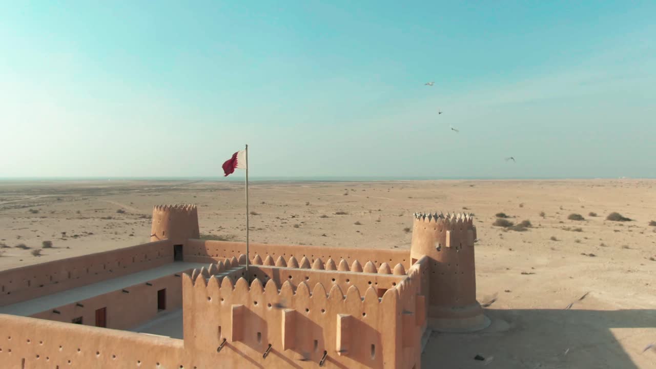 Forte Zubara no deserto do Catar - Tomada de drone-3