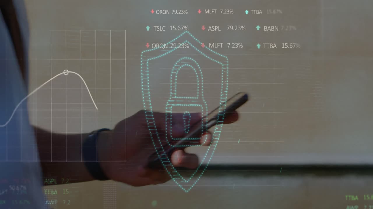 animación del procesamiento de datos sobre un hombre de negocios biracial que usa un teléfono inteligente