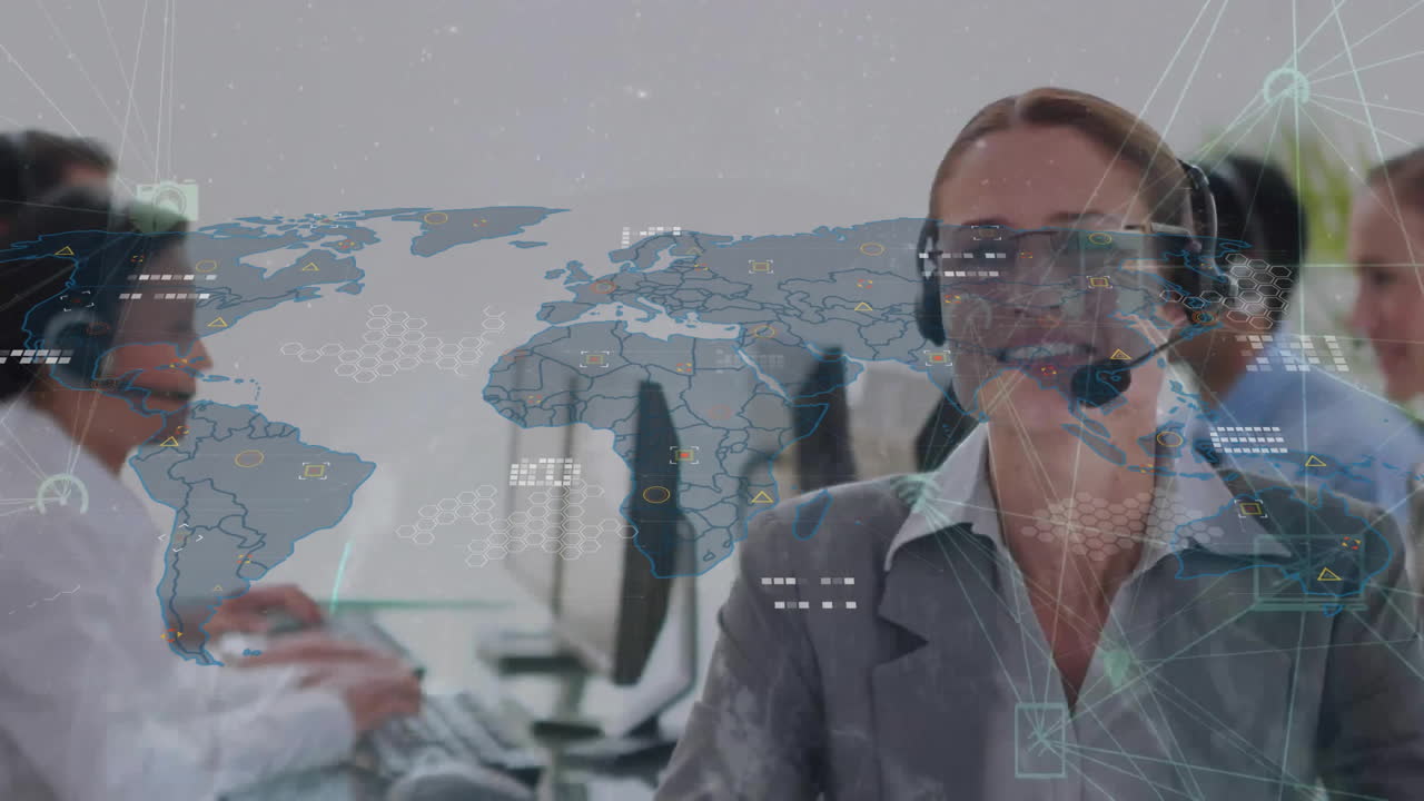 animación del procesamiento de datos financieros sobre diversas personas de negocios en la oficina