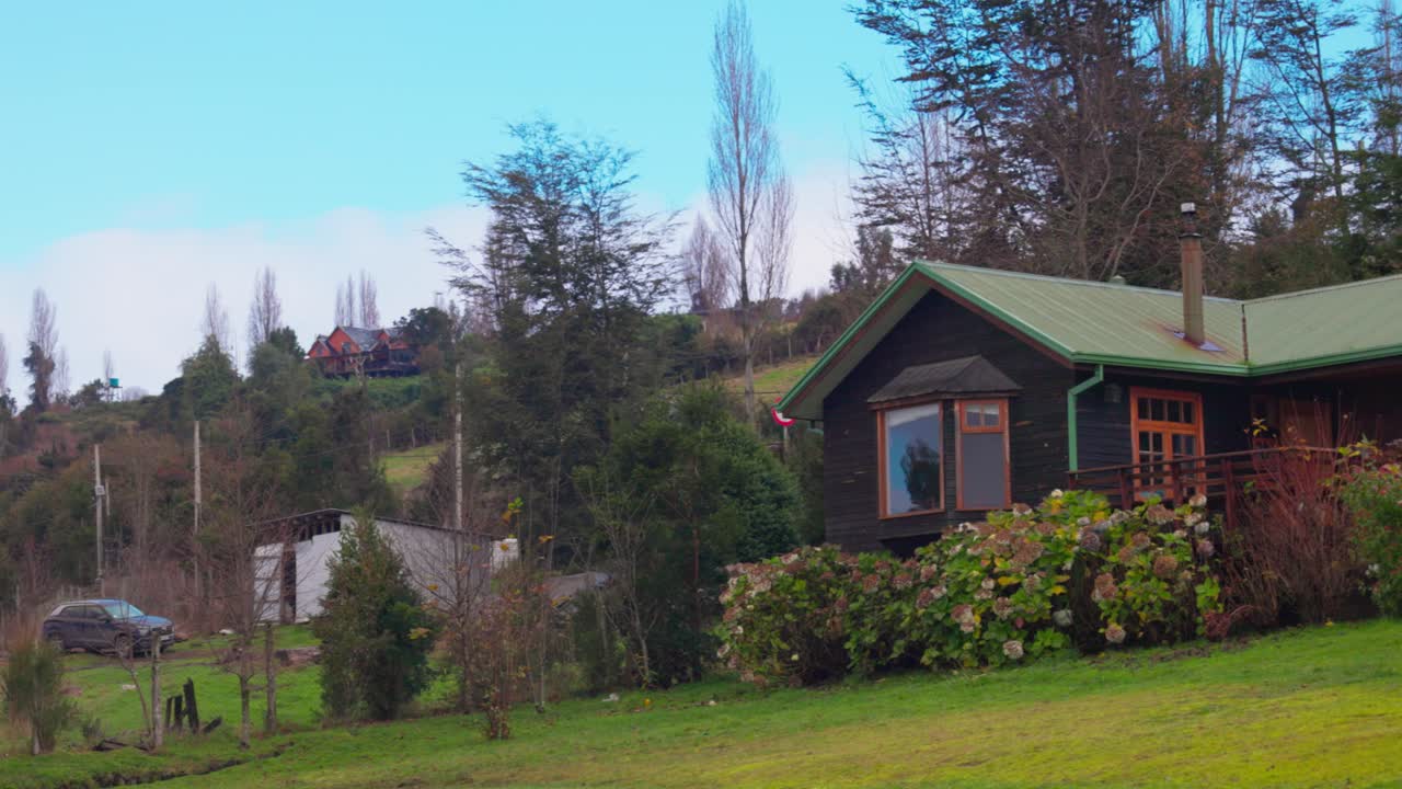 Lonely wooden house in Castro, Chilo&eacute; archipi&eacute;lago south of Chile