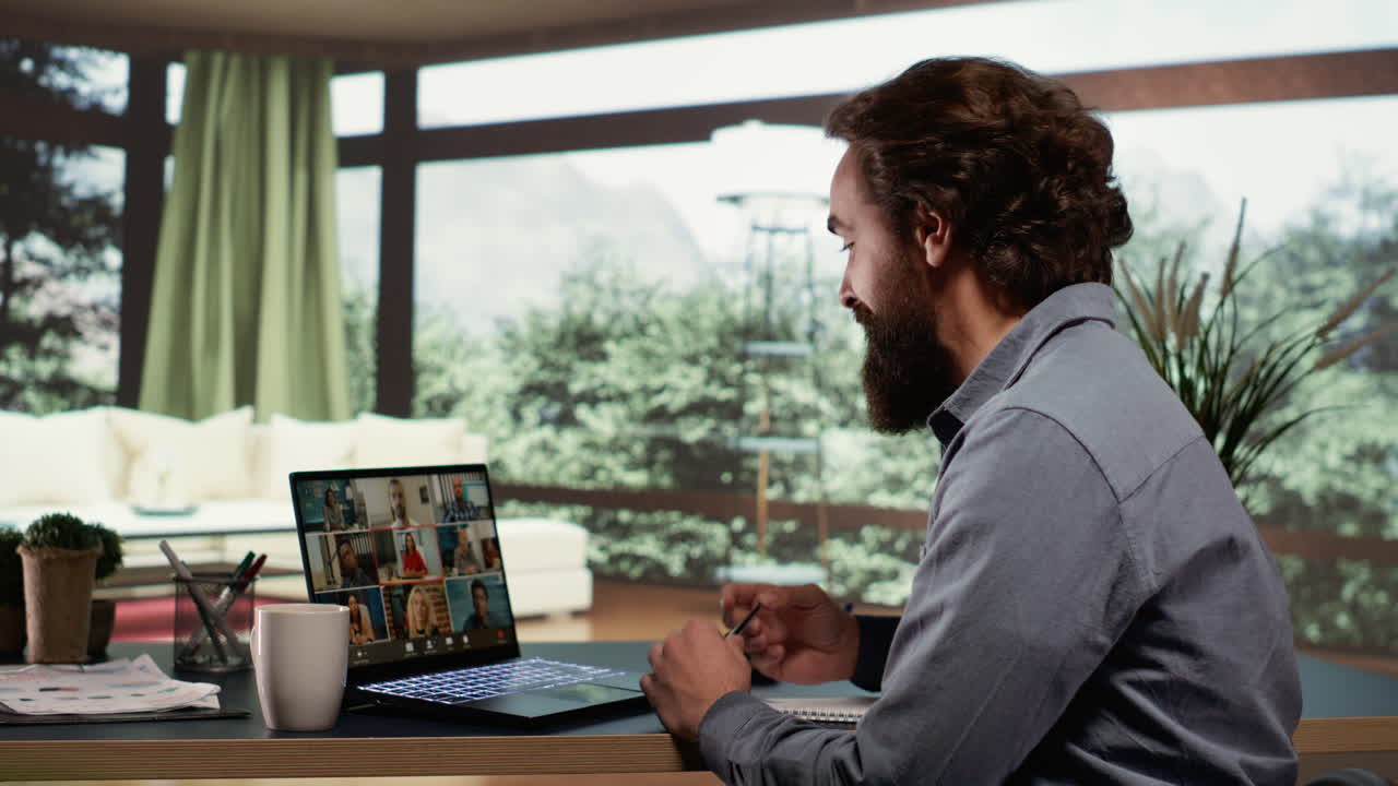 Chairman of the board communicates with investors