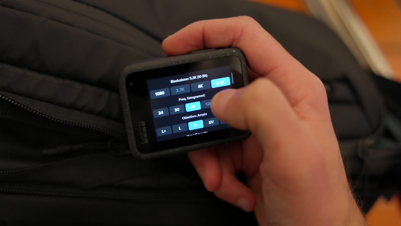 손을 바꾸는 남자 dj 오스모 액션 4 현대 터치 스크린에서 카메라 설정, 클로즈업