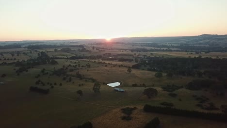 Imágenes-Aéreas-De-Un-Paisaje-Rural-Cerca-De-Tylden,-Central-Victoria,-Australia