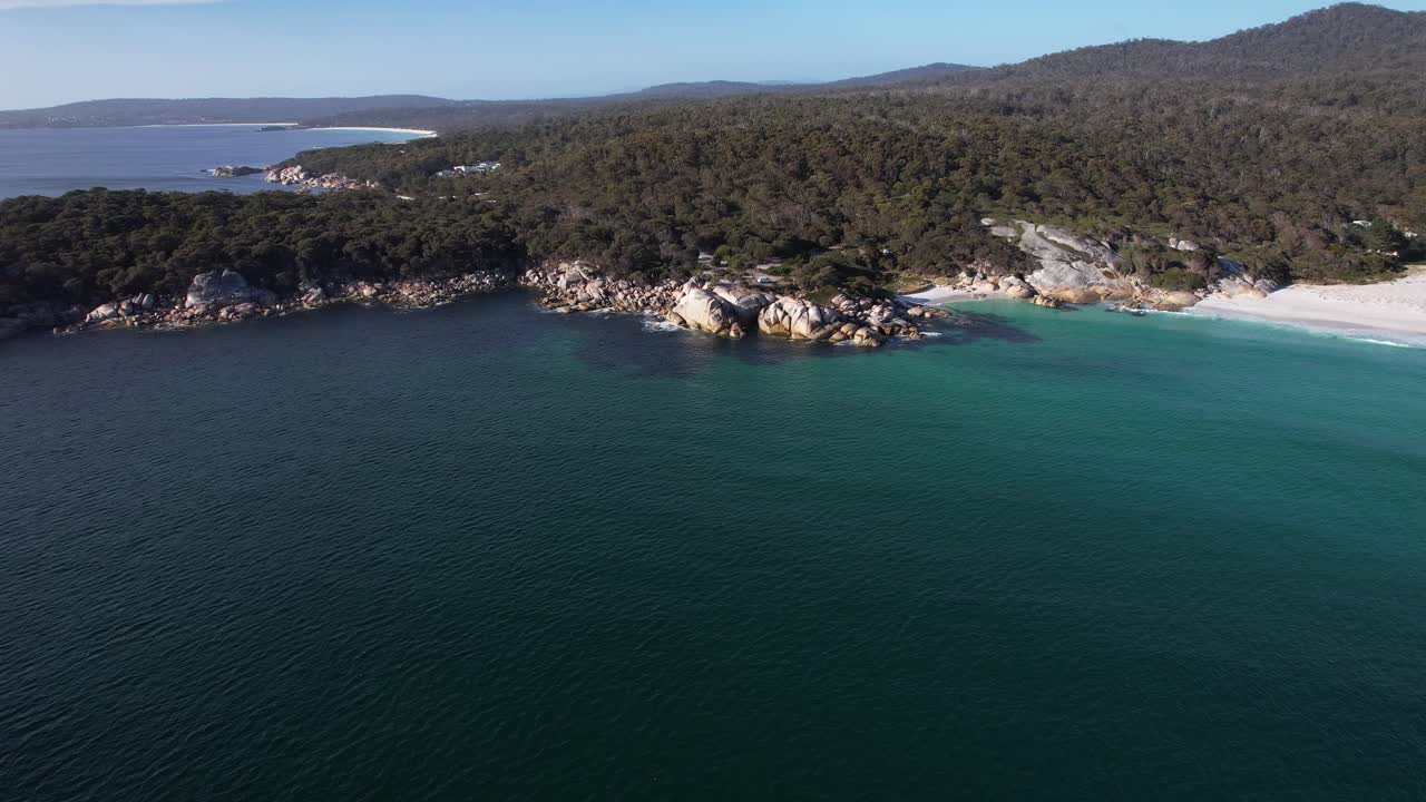Sloop Rock Lookout, Binalong Bay, Tasmania, Australia - Aerial Pullback