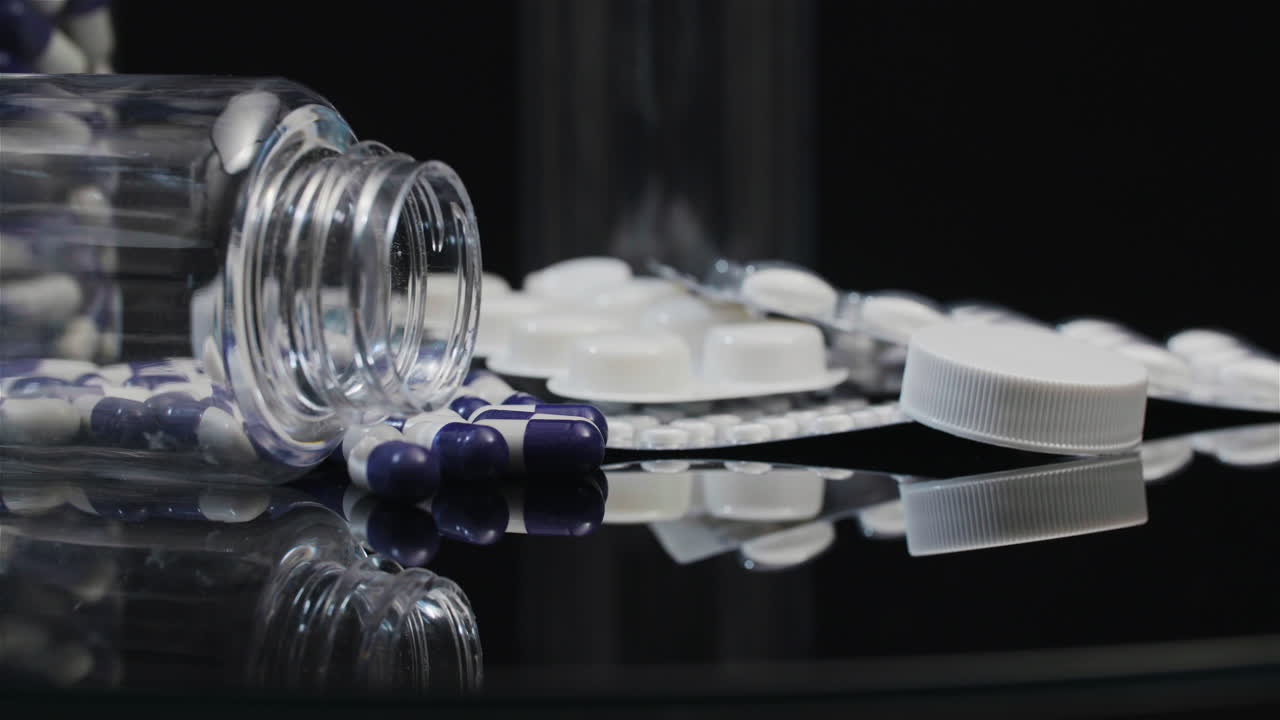 의료 정제 및 알약 제약 산업 의료 의약품 캡슐 회전 18