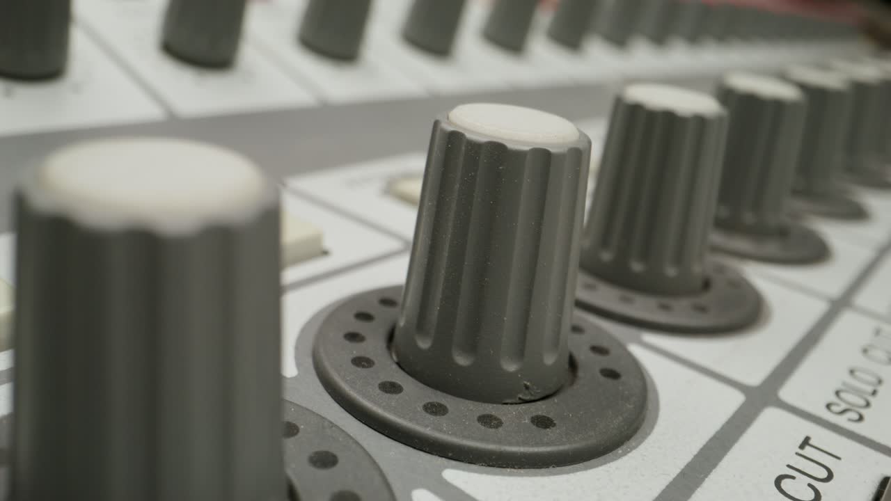 오디오 서 컨트롤 조정