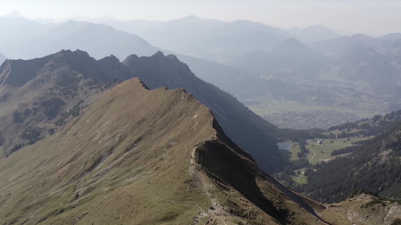 alpes bávaros cinematográficos | montaña nebelhorn | 4k d-log rec709: perfecto para gradación de color