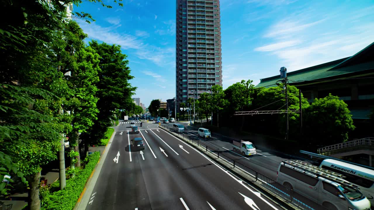 도쿄의 도시 거리에서 교통체증의 타임스 화면