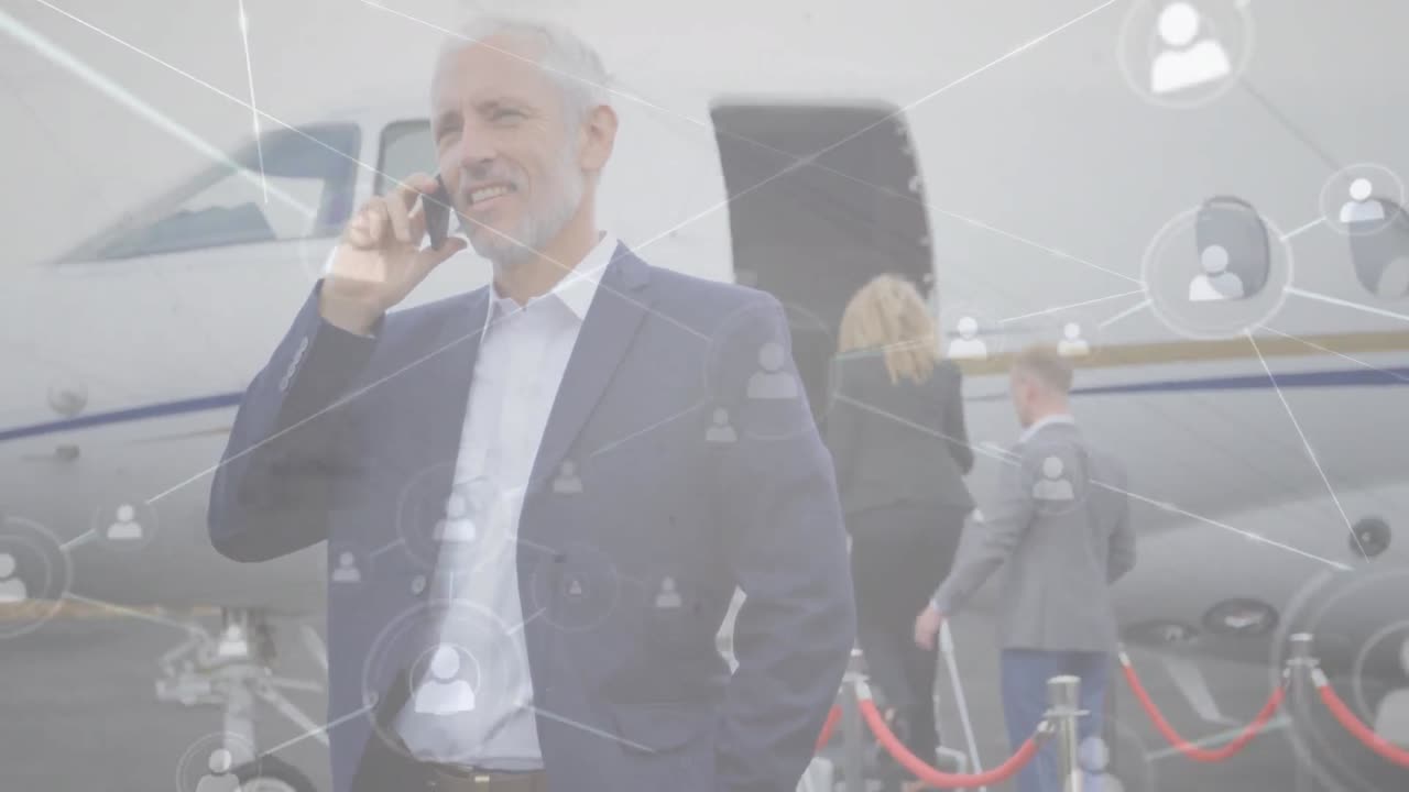 공항에서 비즈니스 사람들을 통해 연결 네트워크의 애니메이션