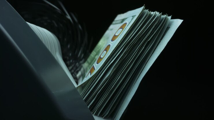 Automated equipment for counting paper currency