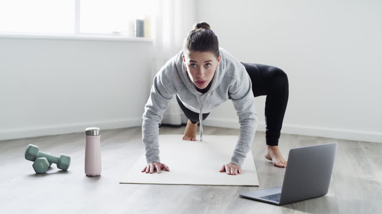 el enfoque de los grandes yoguis están hechos de