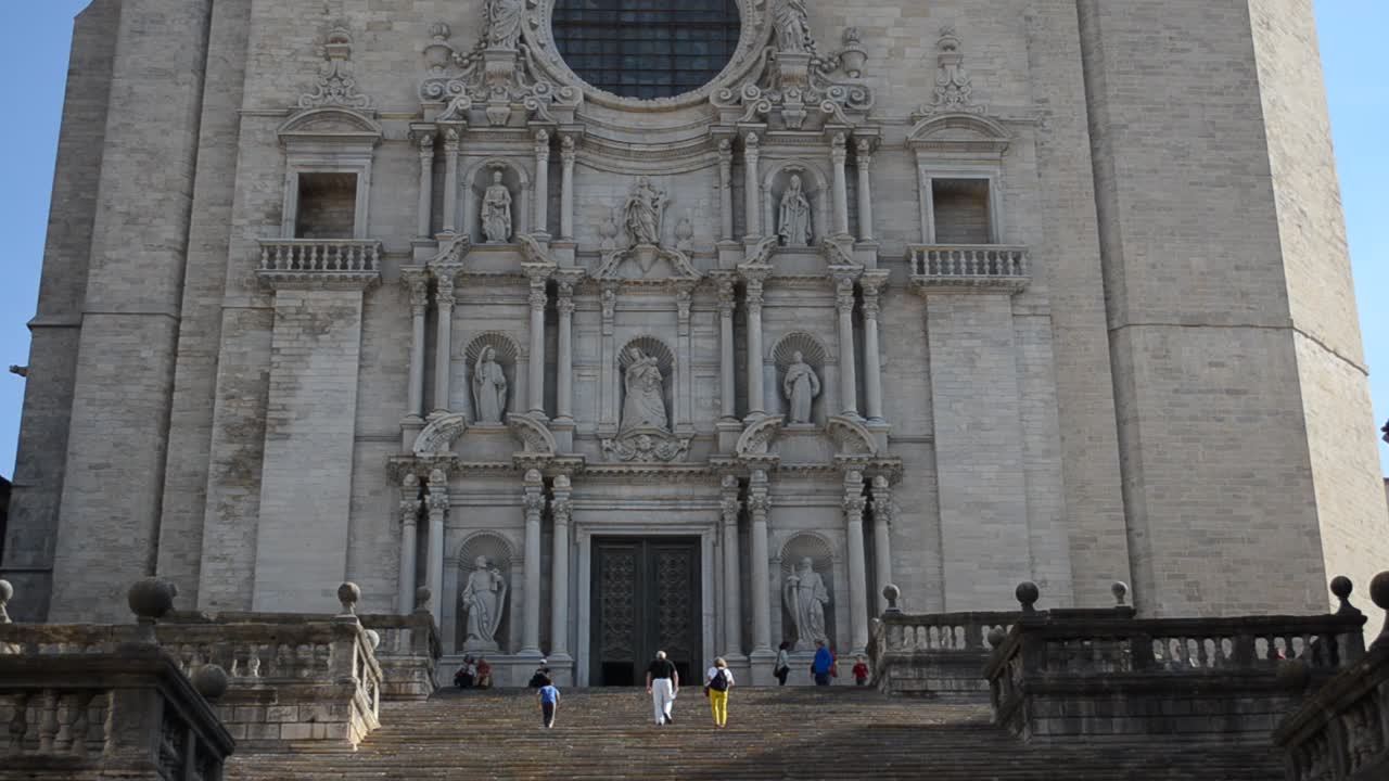 Il tetto dell'antica chiesa a Sant Pere de Rodes, Girona, Catalogna. Spagna