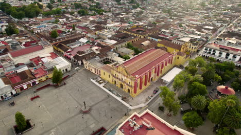 drone shot rotating over the main square, the atrial cross, the convent and the munucipal palace in san cristobal de las casa