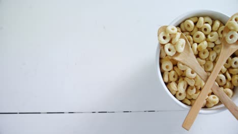 froot loops in bowl with spoon 4k