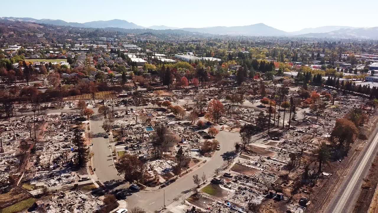 2017년 산타로사 텁스 화재 참사로 인한 충격적인 참사 14