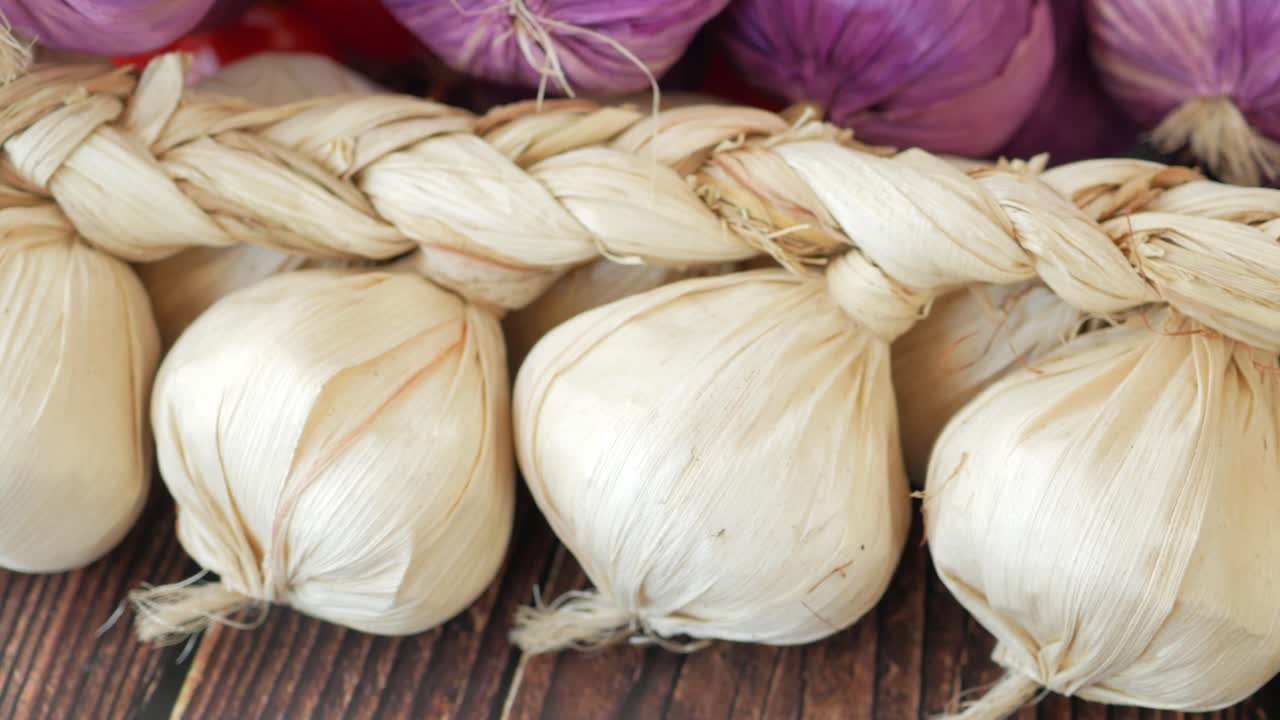 마늘과 양파는 으로 여 있습니다.