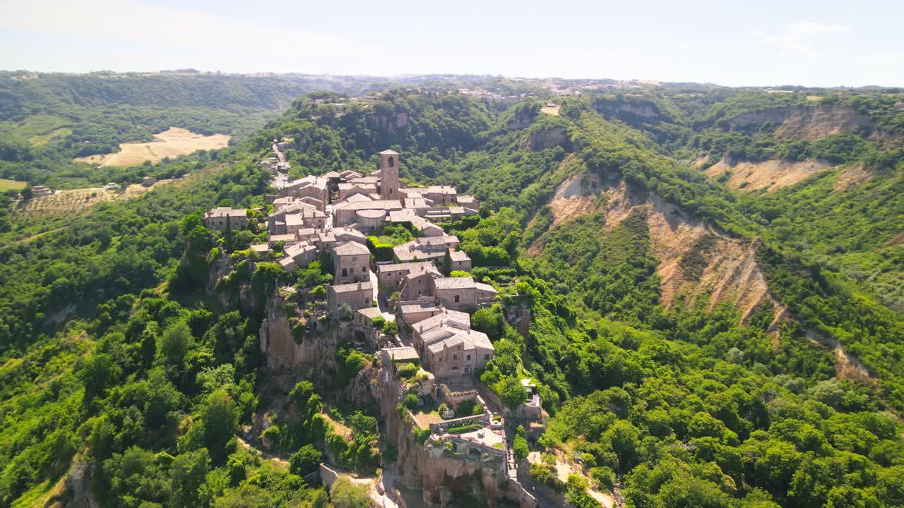 ciudad de bagnoregio, italia