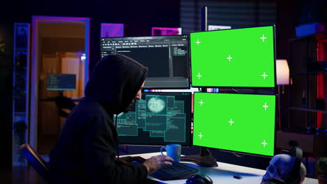 entwicklung von spyware-software auf einem green-screen-computer, um daten zu stehlen