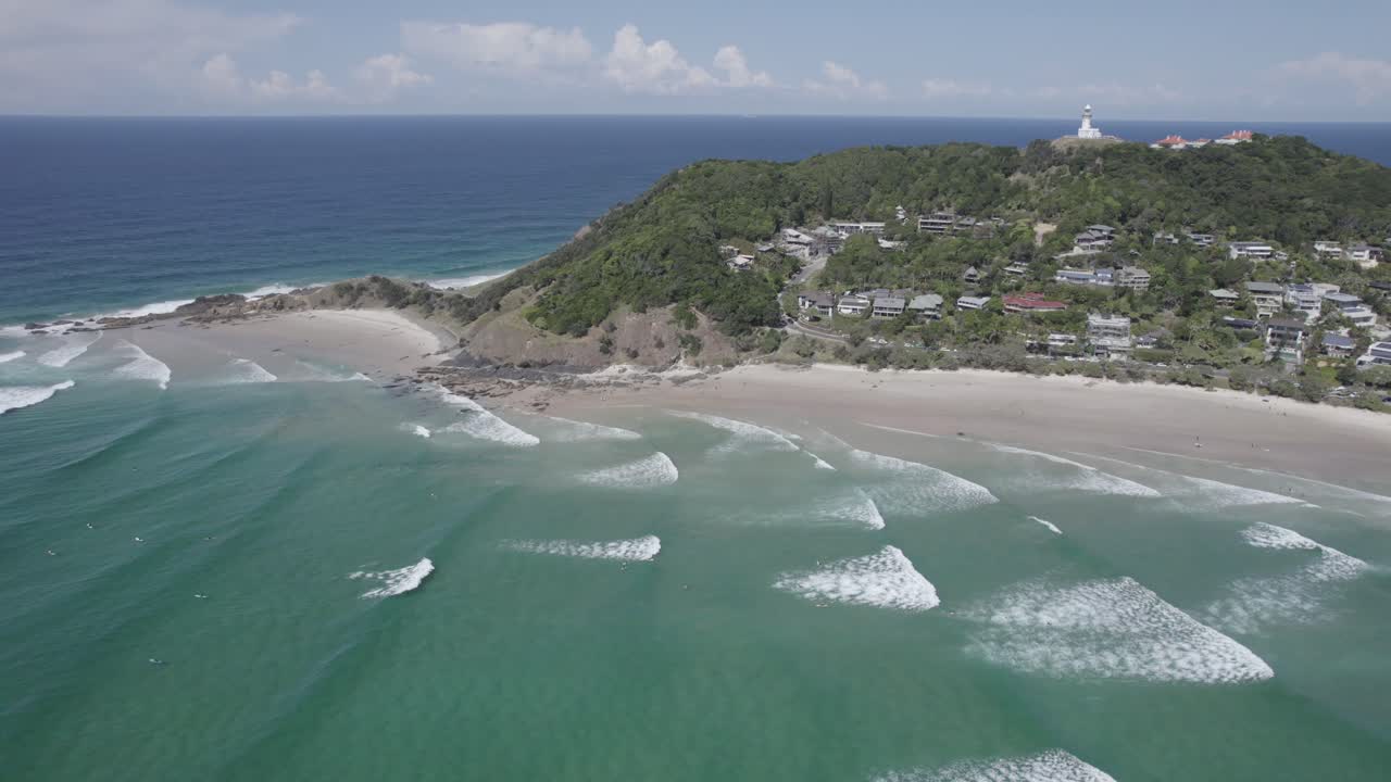 océano turquesa en la playa de clarkes en nueva gales del sur, australia - foto aérea
