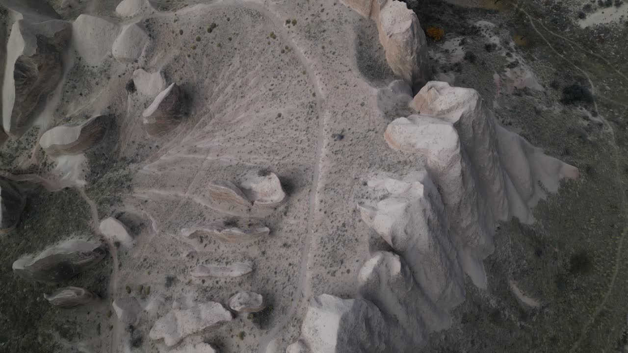 괴레메, 카파도키아, 터키의 화산암 형성의 공중 하향식