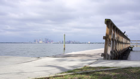 vista de la bahía de tampa desde el punto de lastre