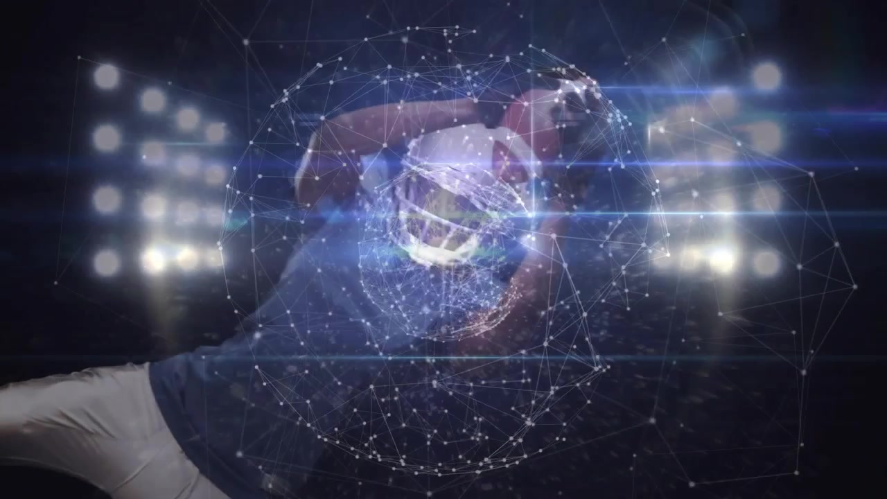 Esfera digital pulsando, fazendo um jogador de futebol emergir, armando o chute e lançando a bola sob holofotes