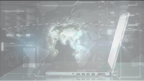 interfaz con globo giratorio y procesamiento de datos contra las manos de una persona que usa una computadora portátil