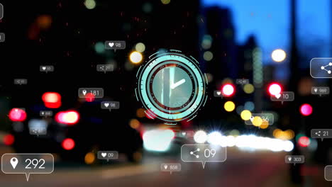 animación del reloj, con notificaciones de red, sobre las luces de las calles de la ciudad de bokeh por la noche