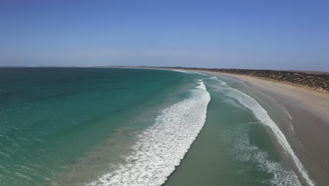 Aerial-drone-view-of-the-coastline-of-Coffin-Bay,-Eyre-Peninsula,-South-Australia