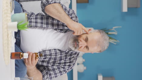 video vertical de la enfermedad de alzheimer anciano.