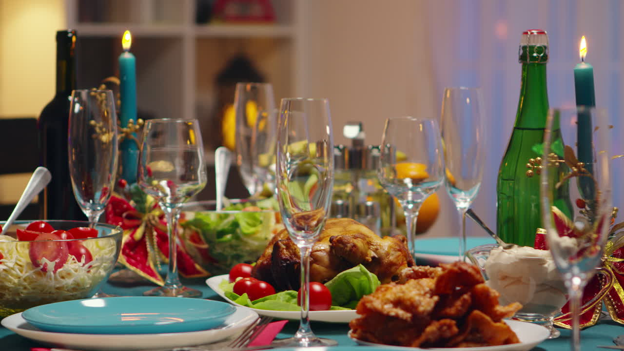comida tradicional para la celebración de navidad de los amigos
