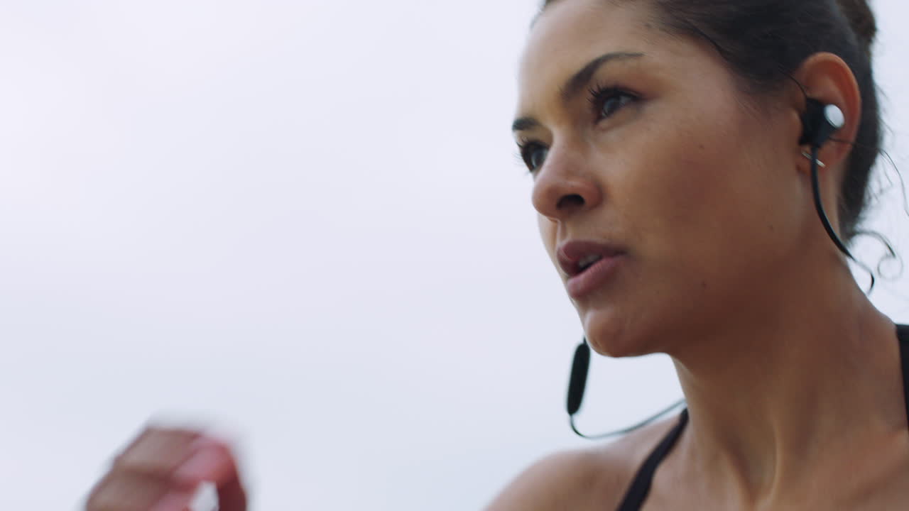 mujer haciendo ejercicio