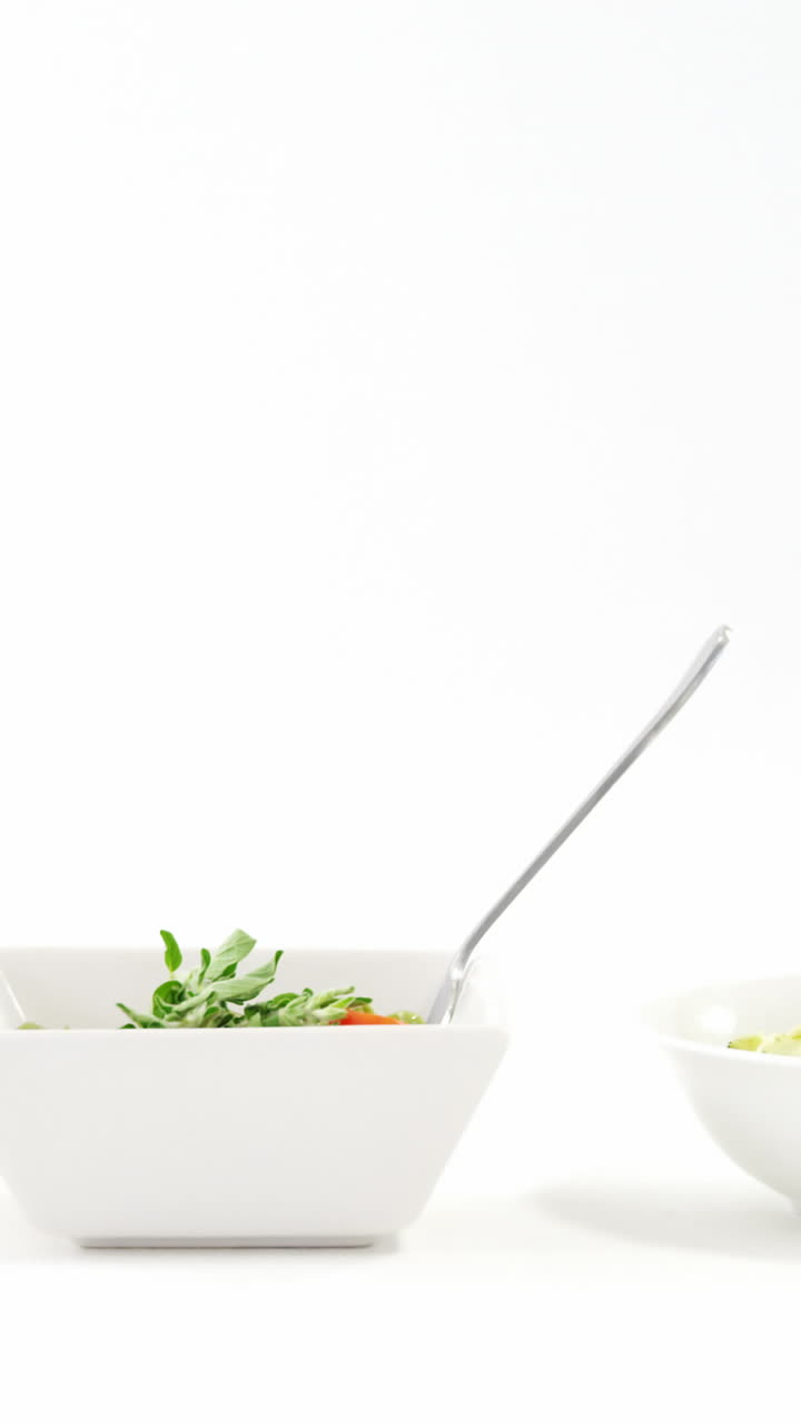 포크 를 가지고 요리 된 파스타 의 세 그 ⁇