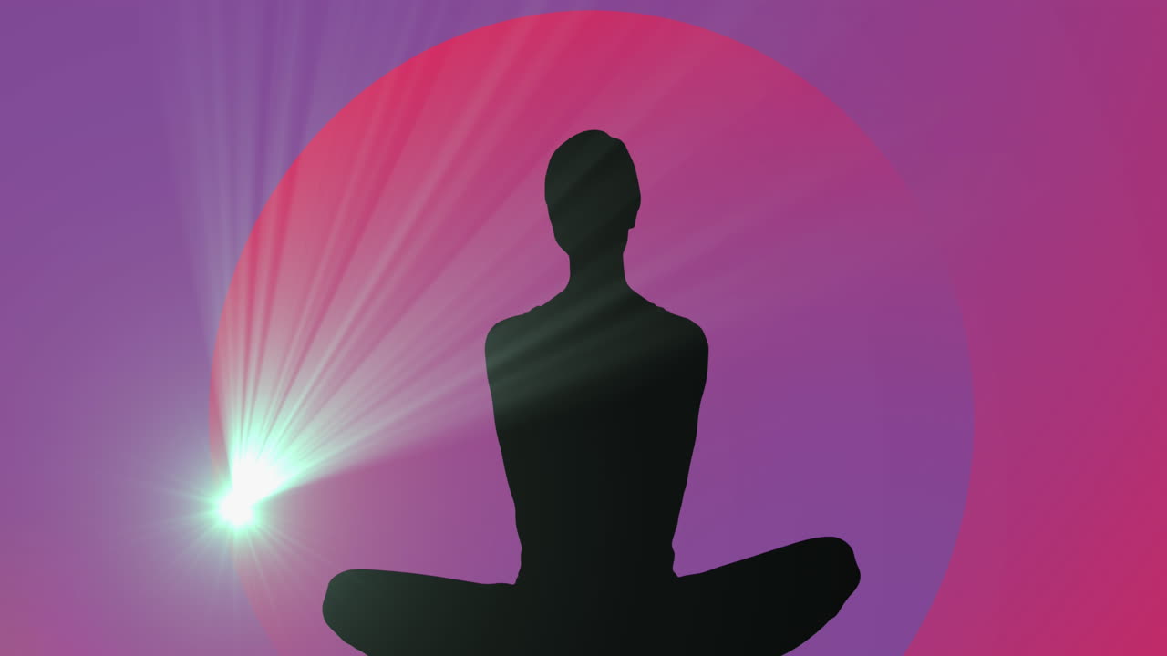 animación de un punto de luz sobre la silueta de una mujer en postura de yoga contra un fondo de gradiente púrpura.