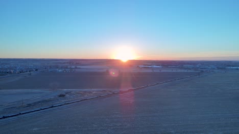 Sonnenaufgang-In-Fort-Collins-Colorado-Schwenkansicht