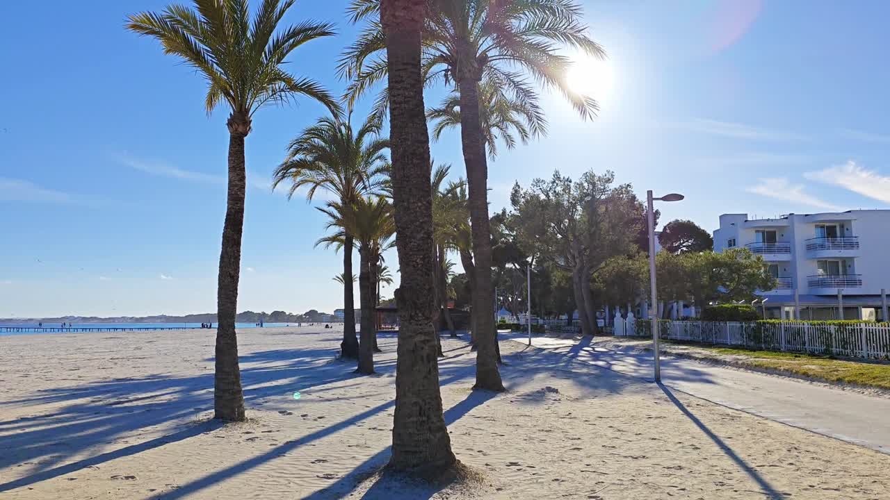 Sådan ser Alcudia strand ud om vinteren