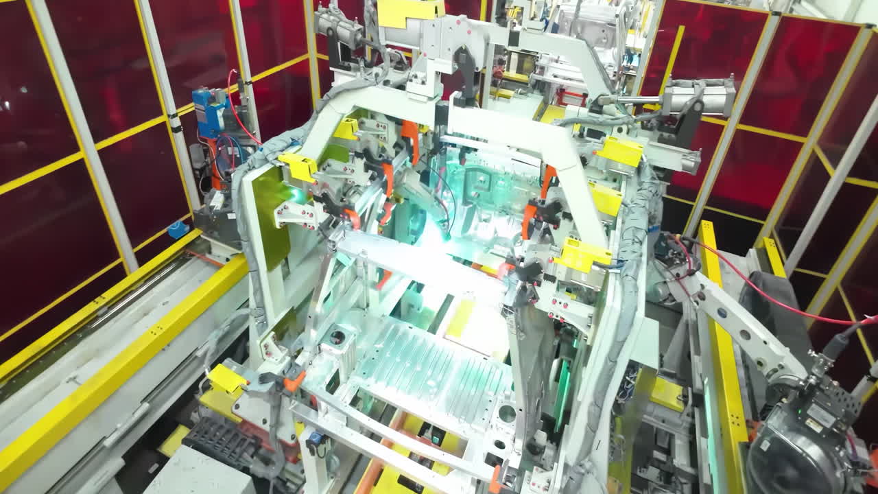 fábrica de líneas de montaje de automóviles robot industrial maquinaria automatizada brazos robóticos que trabajan ensamblaje en automóviles producción en masa de vehículos