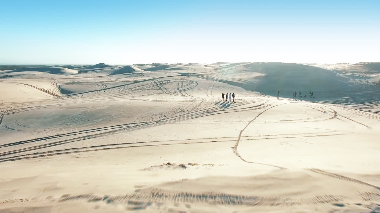 먼지 가득한 낮의 모험