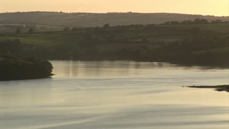 Stock-Footage-Ruhiger-Fluss