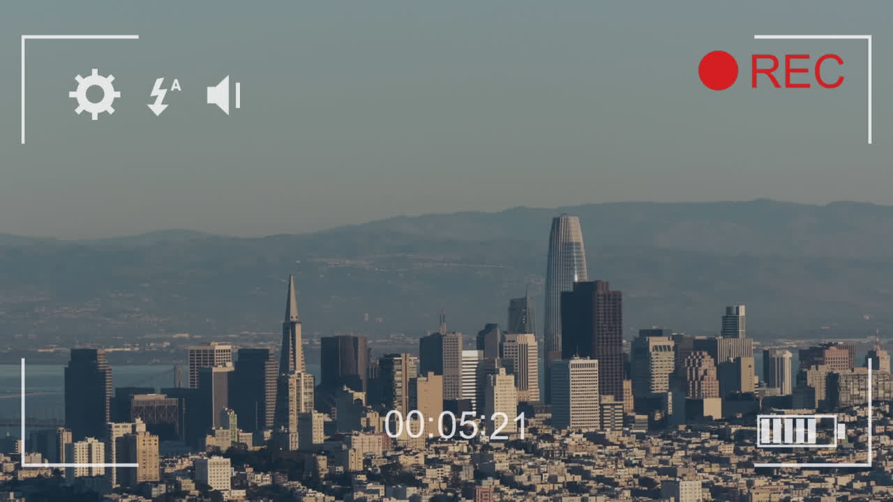 배경 에 건물 들 이 있는 카메라 를 통해 보는 시각 의 애니메이션