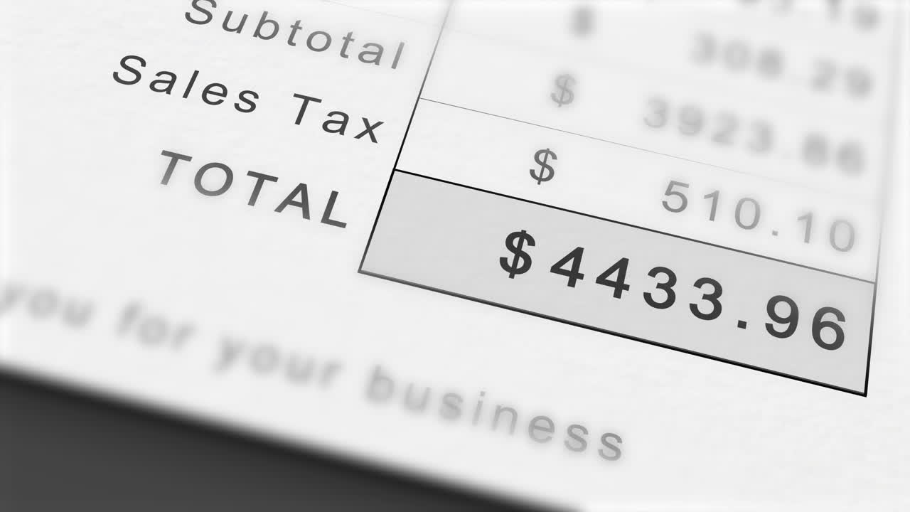 factura creciente animada total en dólares, incluido el impuesto a las ventas